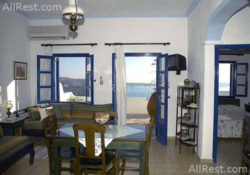 Irinis Villas Resort 12